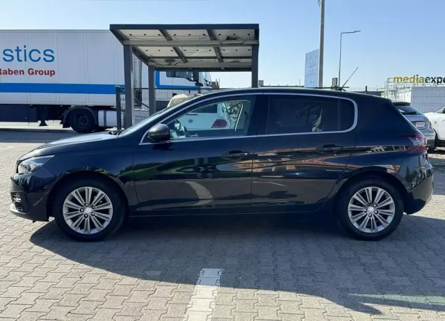 PEUGEOT 308 1.2 PureTech Business Line S&S