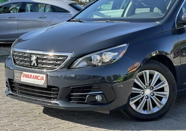 PEUGEOT 308 1.2 PureTech Business Line S&S