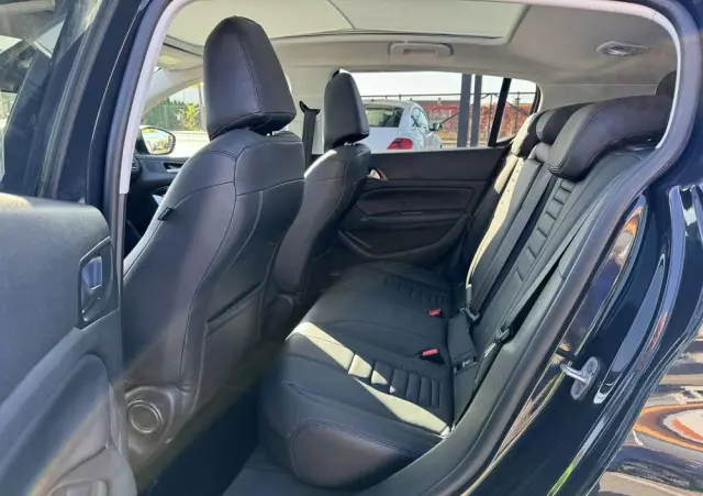 PEUGEOT 308 1.2 PureTech Business Line S&S