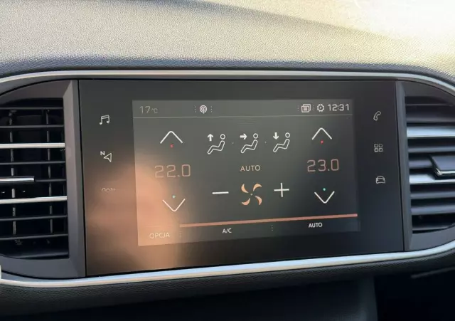 PEUGEOT 308 1.2 PureTech Business Line S&S