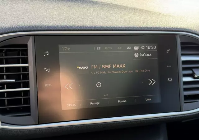 PEUGEOT 308 1.2 PureTech Business Line S&S