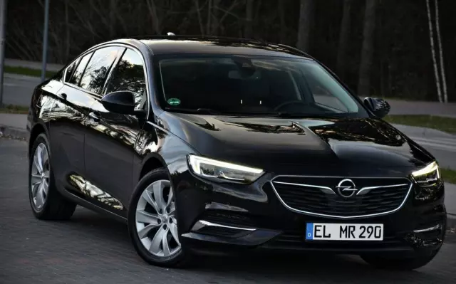 OPEL Insignia 