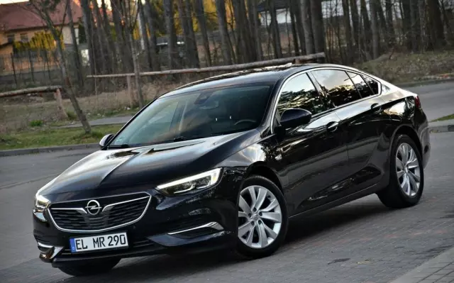 OPEL Insignia 
