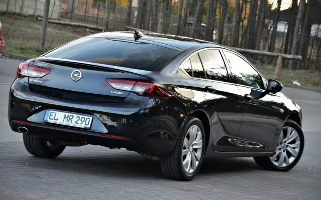 OPEL Insignia 