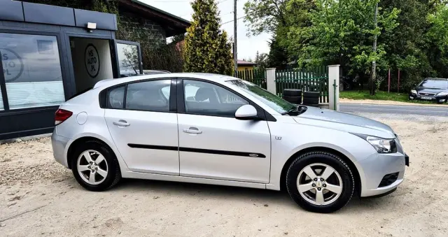 CHEVROLET Cruze 1.6