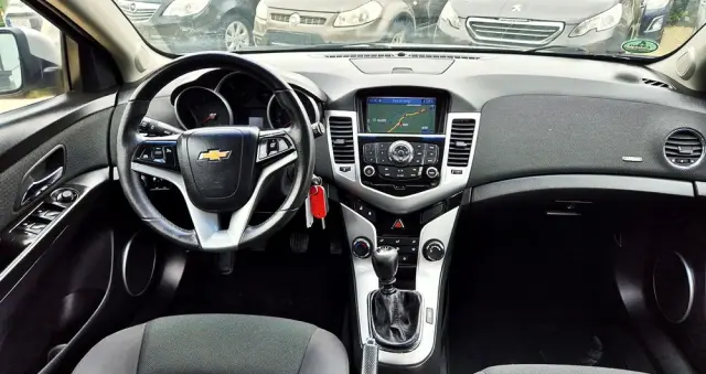 CHEVROLET Cruze 1.6