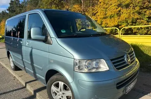 VOLKSWAGEN Multivan 
