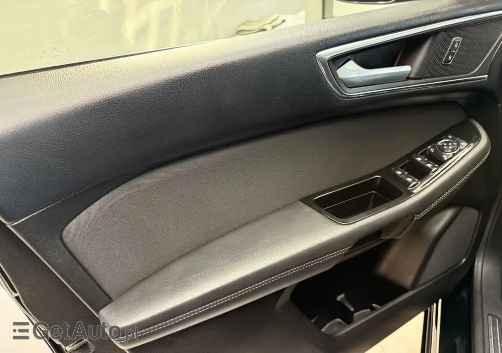 FORD S-Max 1.5 Eco Boost Start-Stopp Titanium