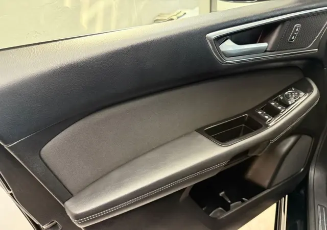 FORD S-Max 1.5 Eco Boost Start-Stopp Titanium