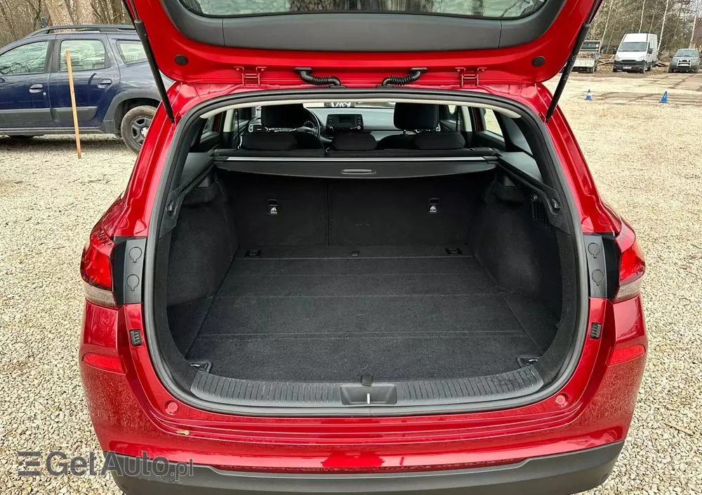 HYUNDAI I30 1.5 DPI Classic +