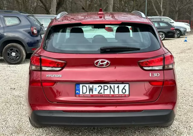 HYUNDAI I30 1.5 DPI Classic +