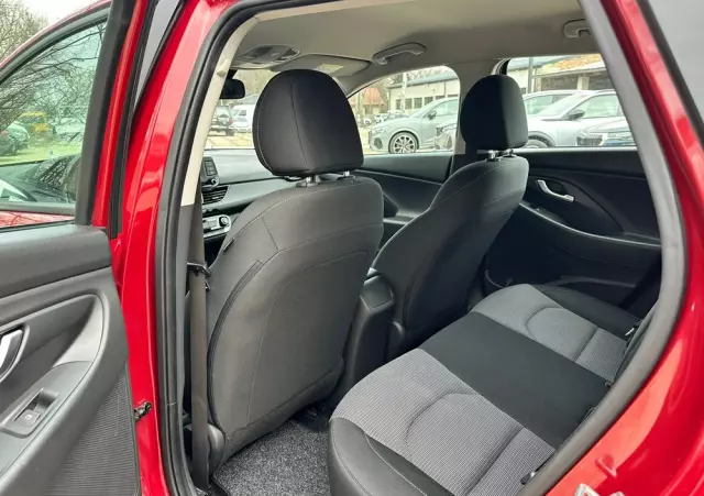 HYUNDAI I30 1.5 DPI Classic +