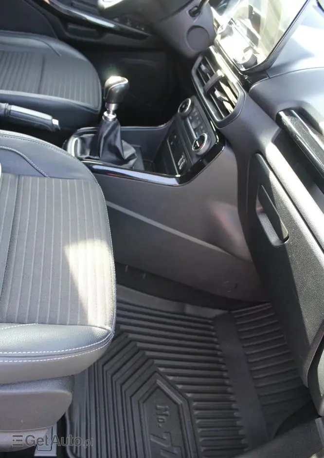 FORD EcoSport 1.0 EcoBoost TITANIUM