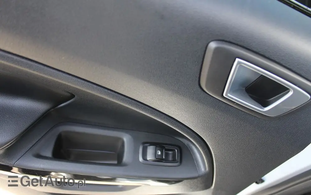 FORD EcoSport 1.0 EcoBoost TITANIUM