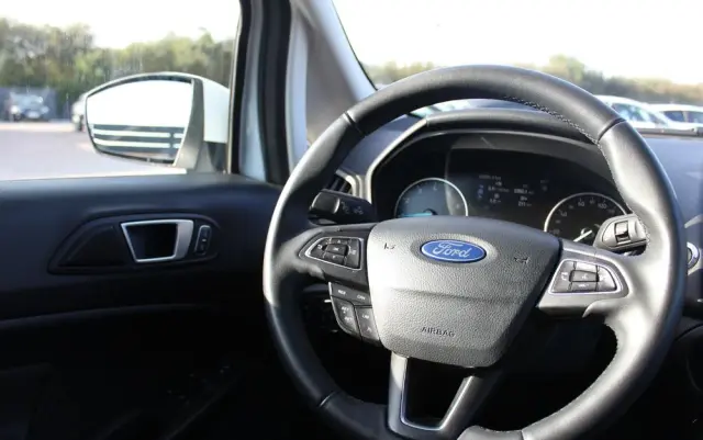 FORD EcoSport 1.0 EcoBoost TITANIUM