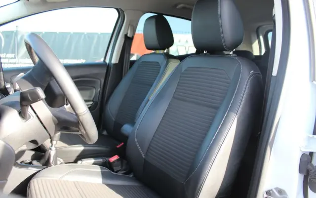 FORD EcoSport 1.0 EcoBoost TITANIUM