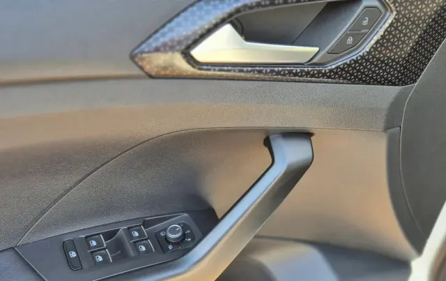 VOLKSWAGEN T-Cross 1.0 TSI Style DSG