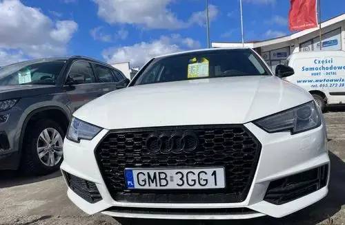 AUDI A4 