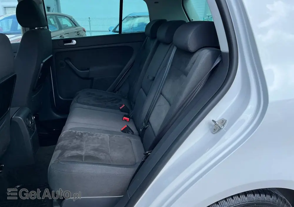 VOLKSWAGEN Golf Plus 