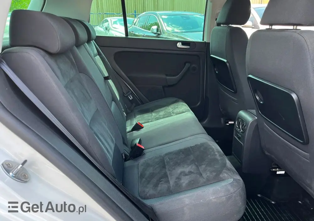 VOLKSWAGEN Golf Plus 