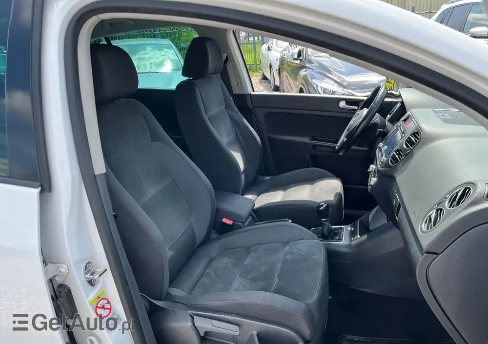 VOLKSWAGEN Golf Plus 
