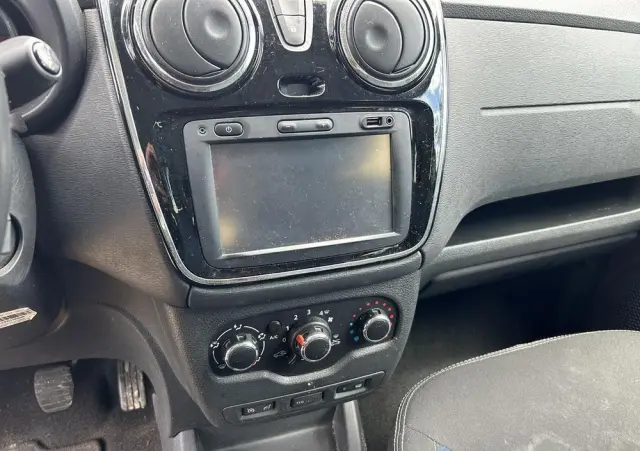 DACIA Lodgy DCi 110 Laureate