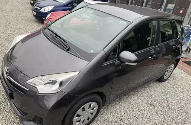 TOYOTA Verso-S 1.33 Dual VVT-i (98 KM)