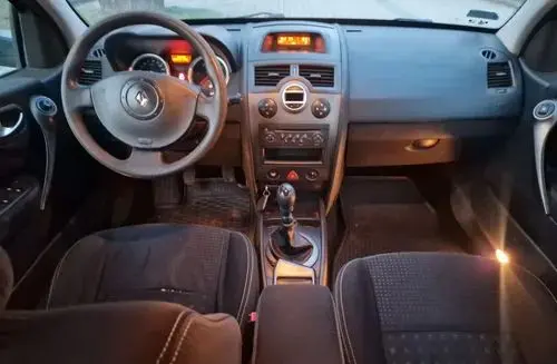 RENAULT Megane 