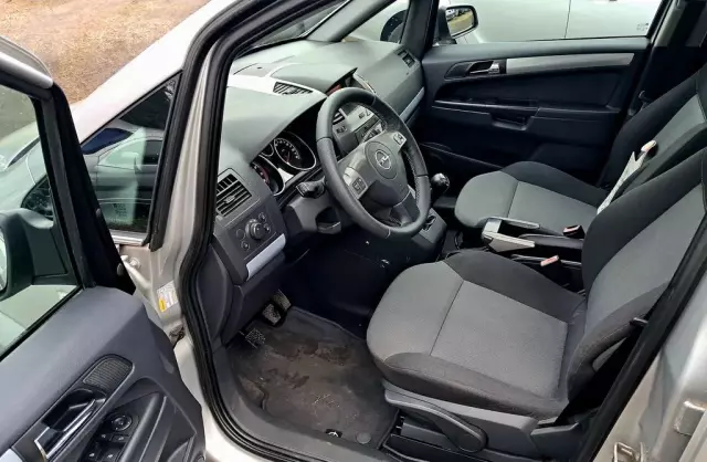 OPEL Zafira 