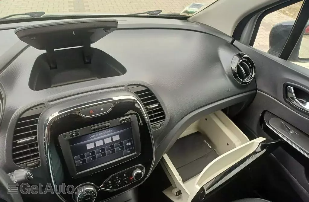 RENAULT Captur 