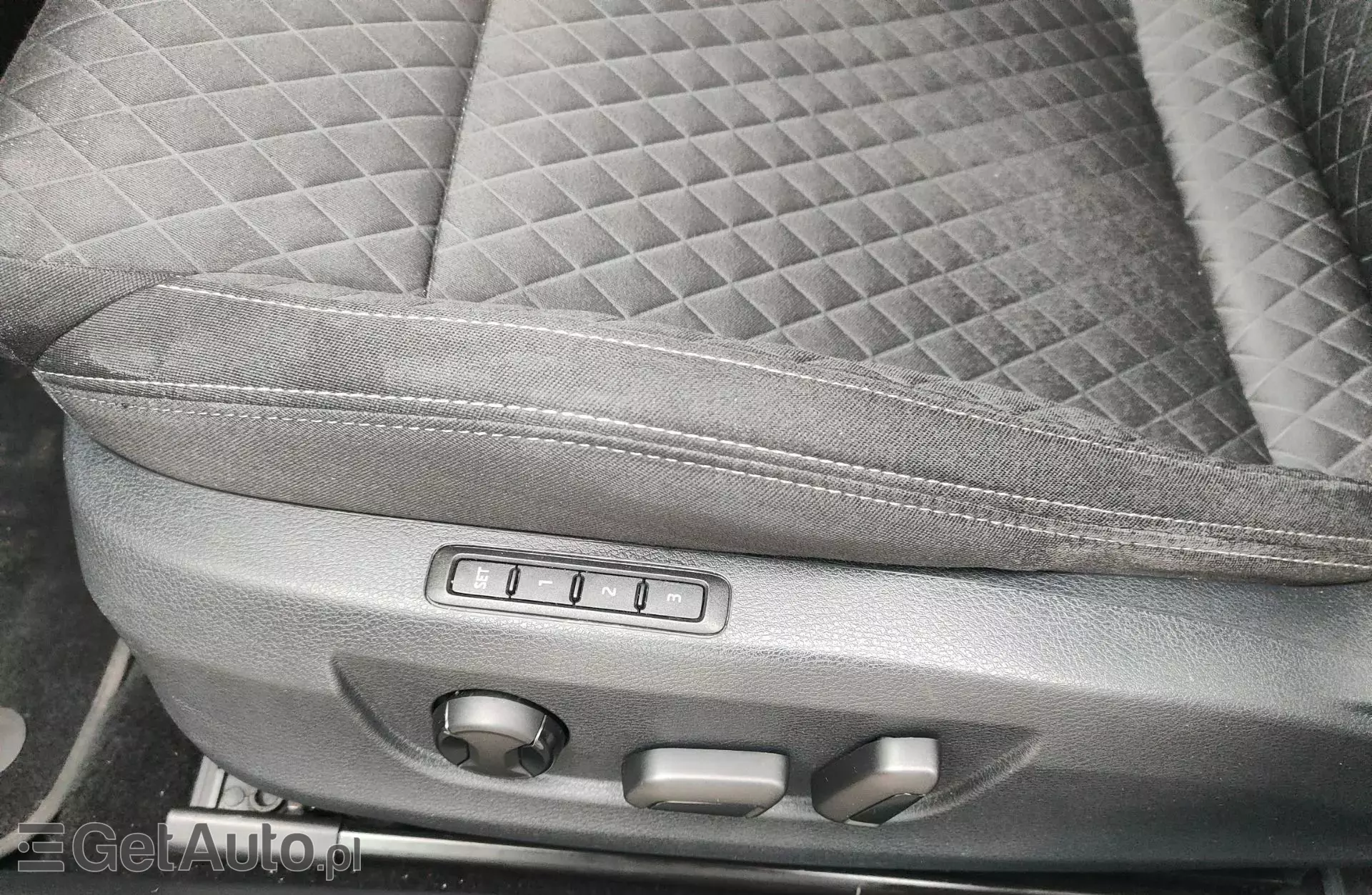 SKODA Superb 1.6 TDI (120 KM) DSG