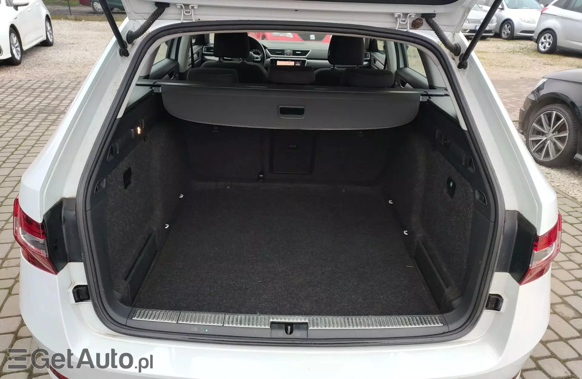 SKODA Superb 1.6 TDI (120 KM) DSG