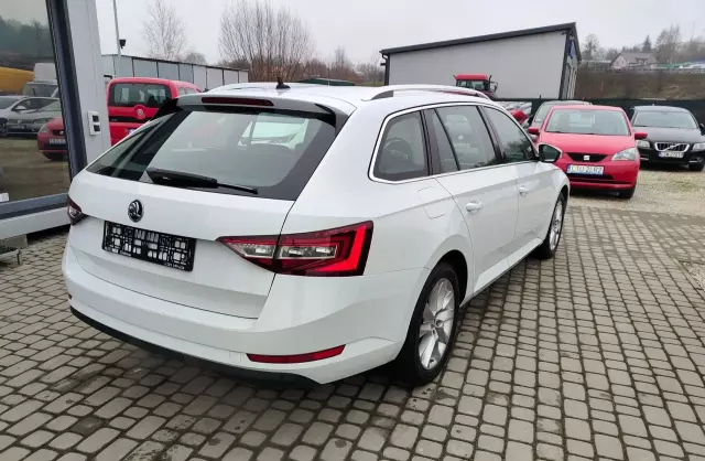 SKODA Superb 1.6 TDI (120 KM) DSG