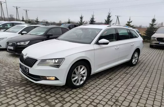 SKODA Superb 1.6 TDI (120 KM) DSG