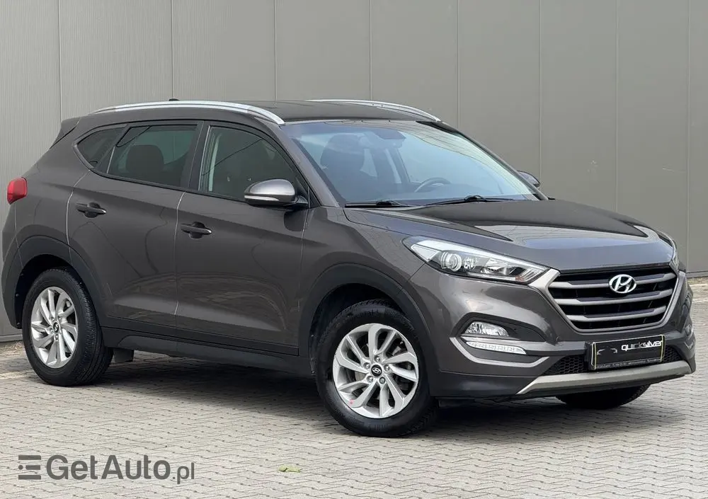 HYUNDAI Tucson 