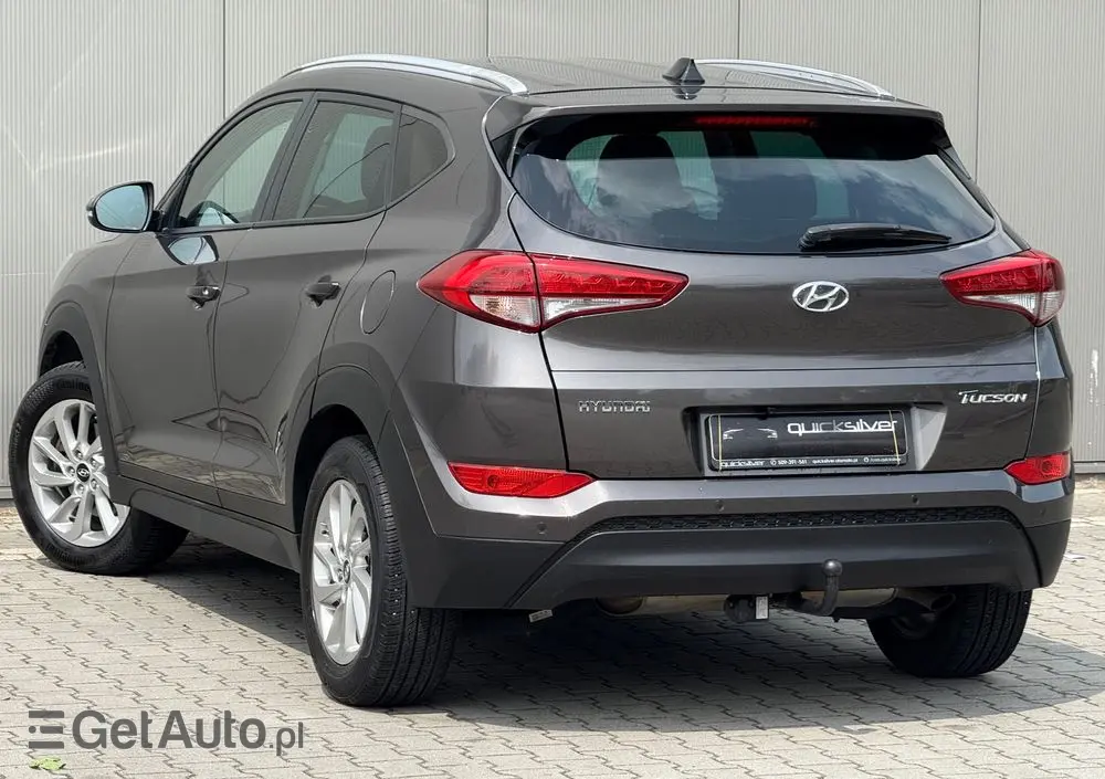 HYUNDAI Tucson 