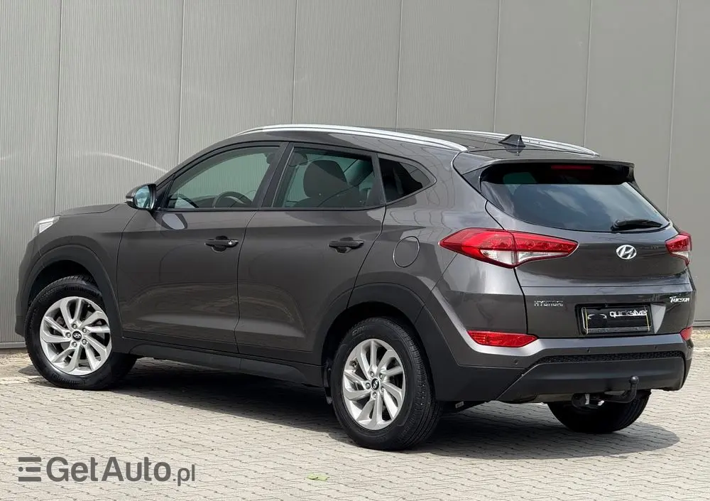HYUNDAI Tucson 