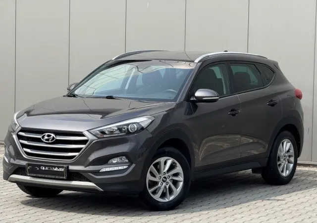 HYUNDAI Tucson 