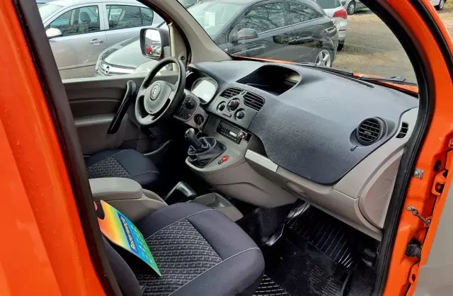 RENAULT Kangoo 