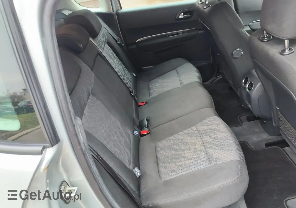 PEUGEOT 3008 1.6 Premium+