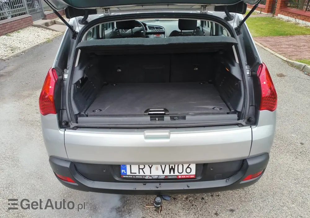 PEUGEOT 3008 1.6 Premium+