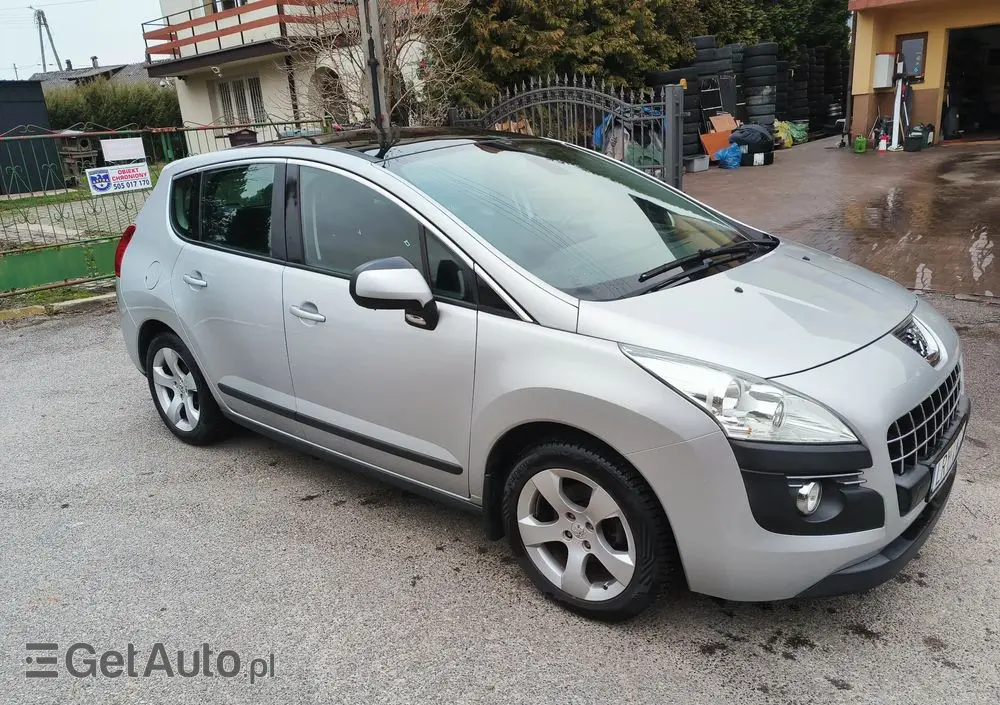 PEUGEOT 3008 1.6 Premium+