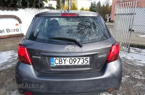 TOYOTA Yaris 