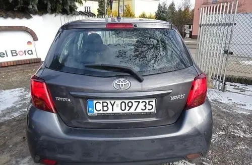 TOYOTA Yaris 