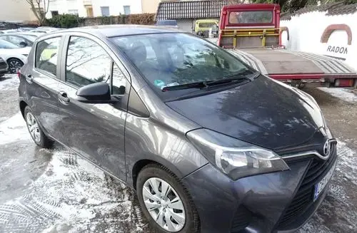 TOYOTA Yaris 
