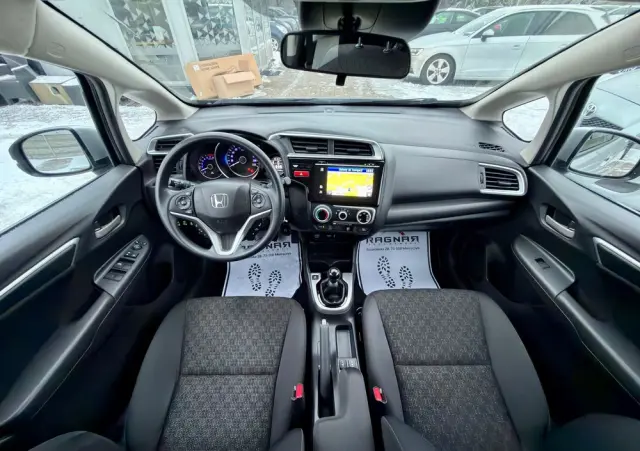 HONDA Jazz 1.3 i-VTEC Elegance