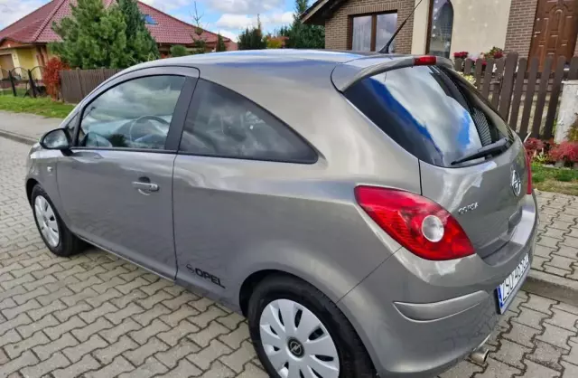 OPEL Corsa 1.4i 16V ECOTEC (90 KM)