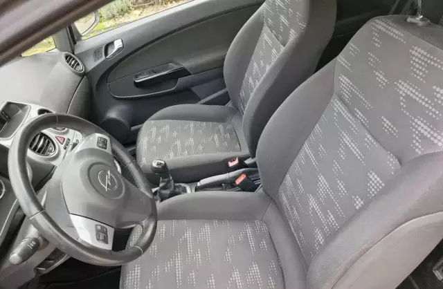 OPEL Corsa 1.4i 16V ECOTEC (90 KM)