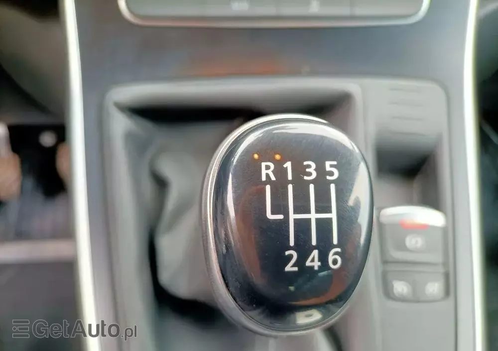 RENAULT Scenic BLUE dCi 120 LIMITED