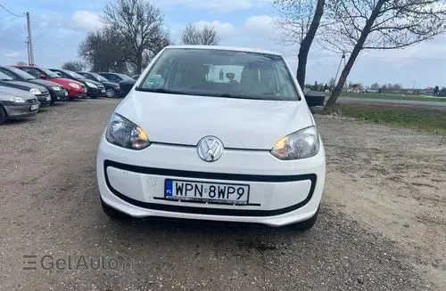 VOLKSWAGEN Up! 
